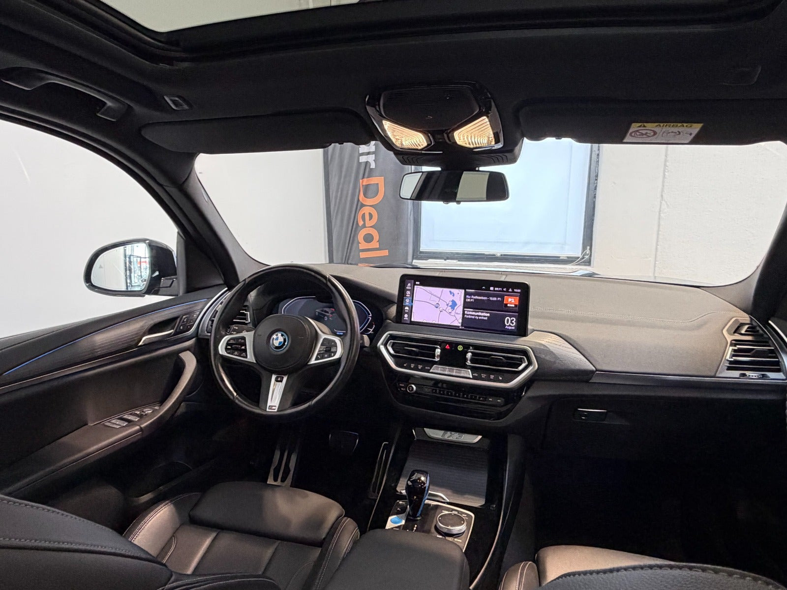 Sort BMW iX3 fra 2023