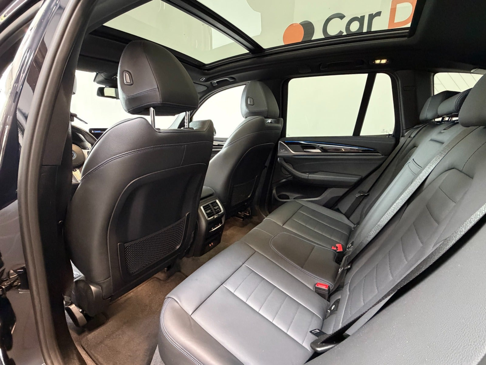 Sort BMW iX3 fra 2023