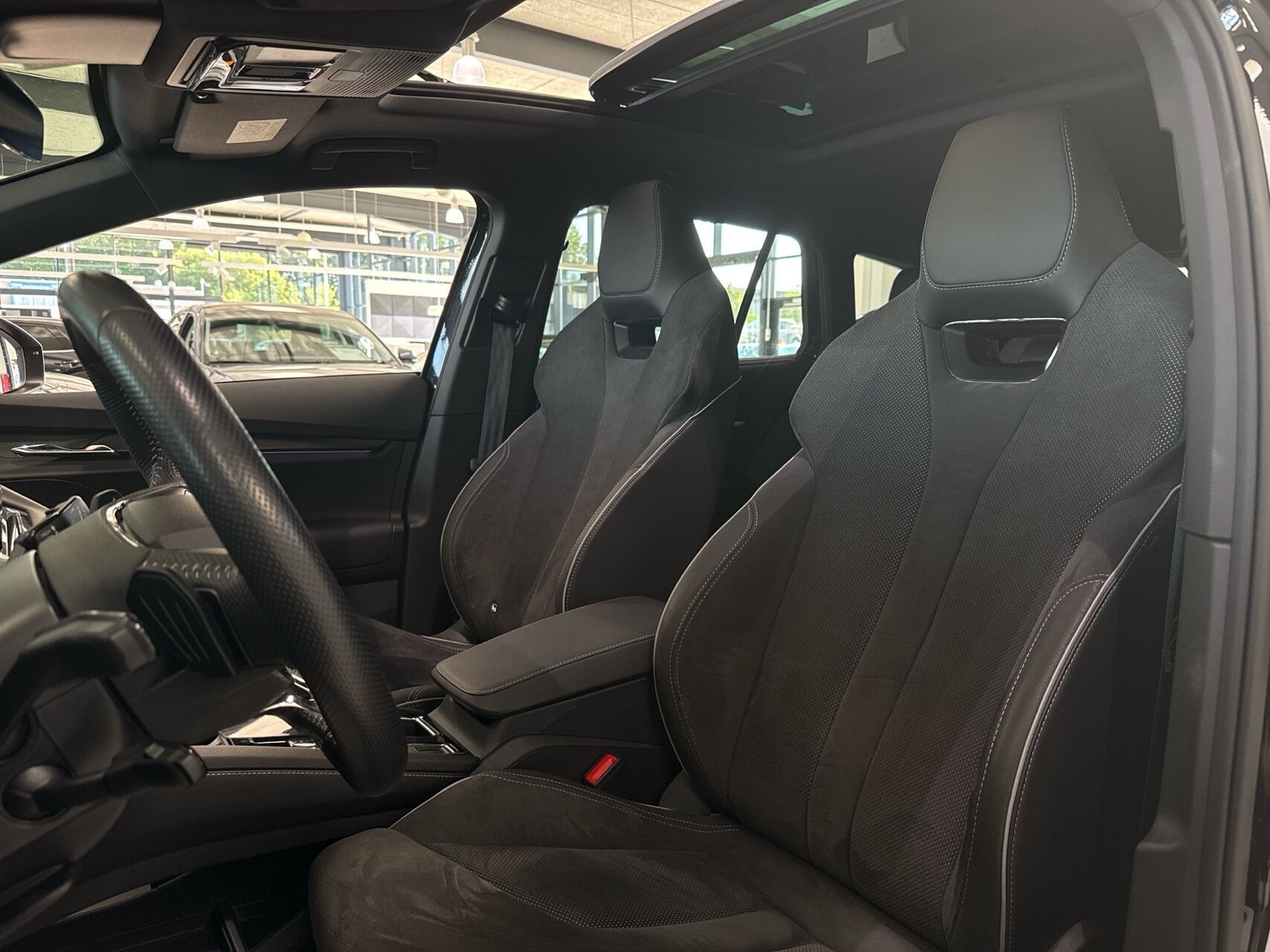 Sort Skoda Enyaq fra 2023