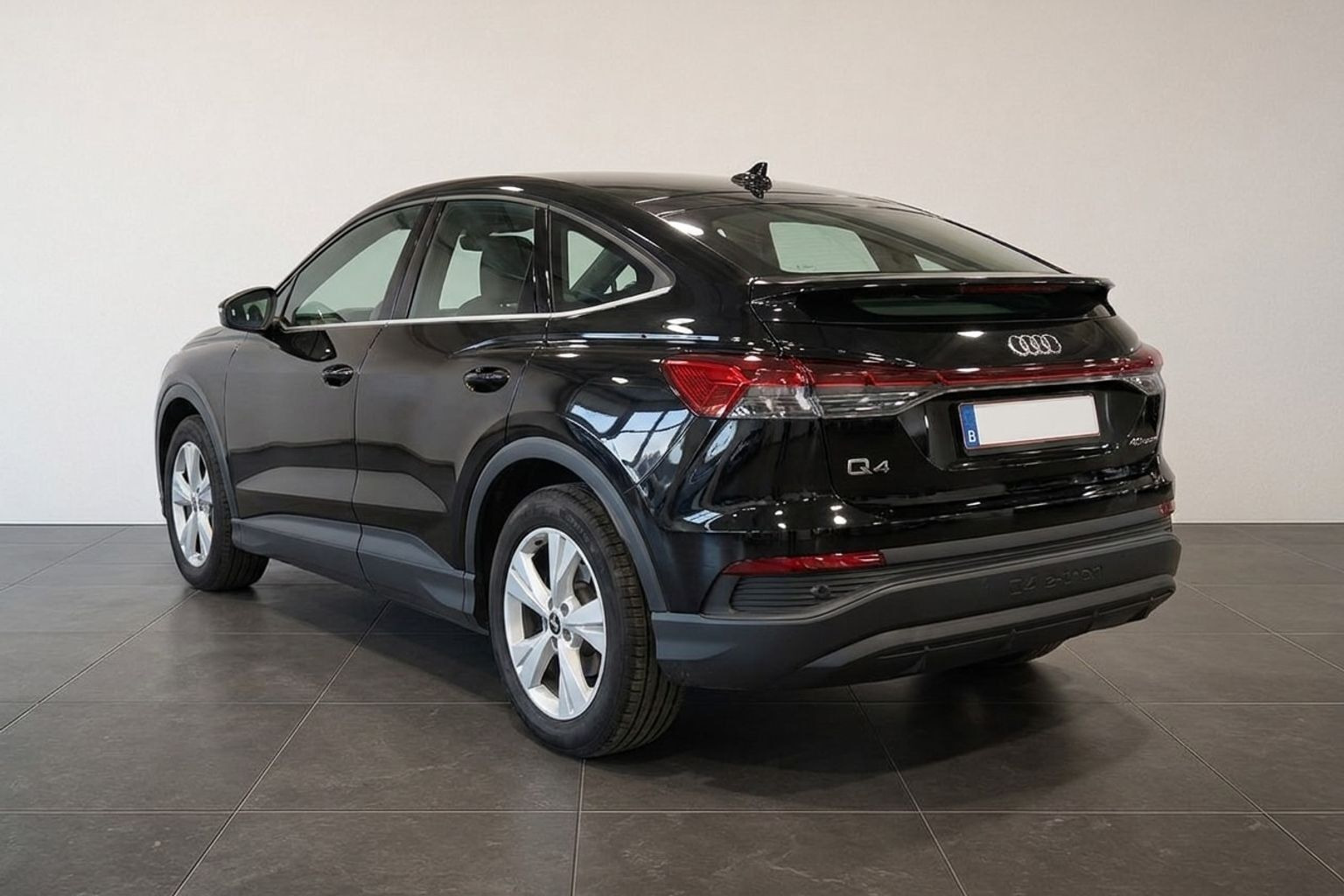 Sort Audi Q4 fra 2022
