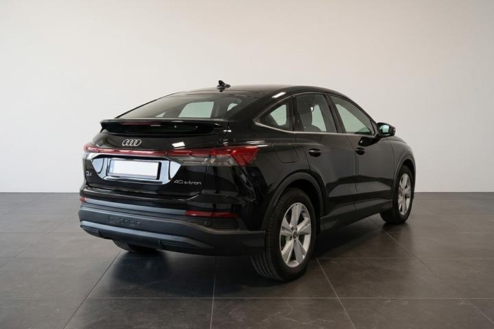 Sort Audi Q4 fra 2022