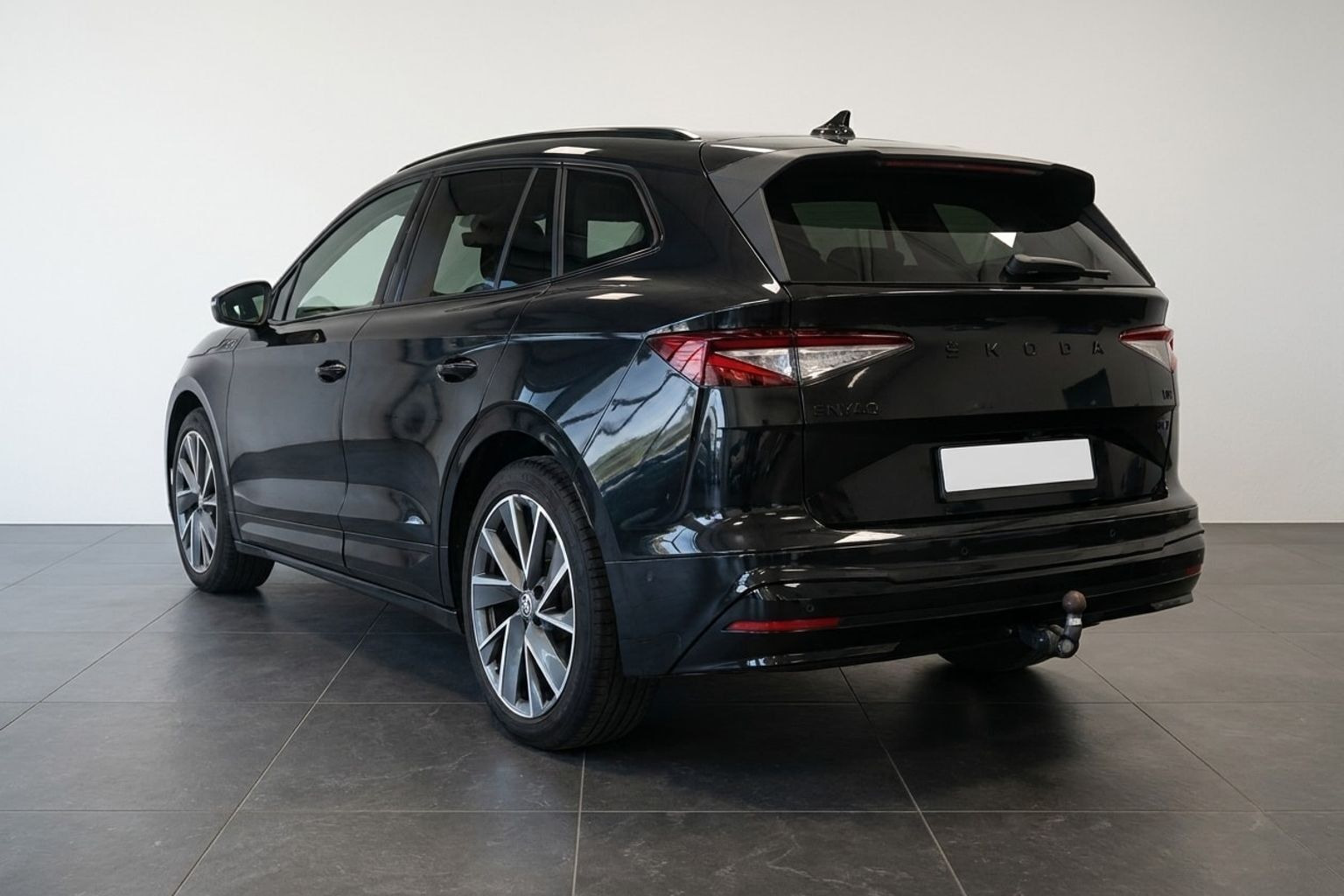 Sort Skoda Enyaq fra 2022