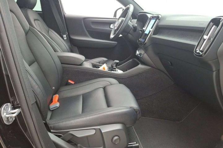 Sort Volvo C40 fra 2023