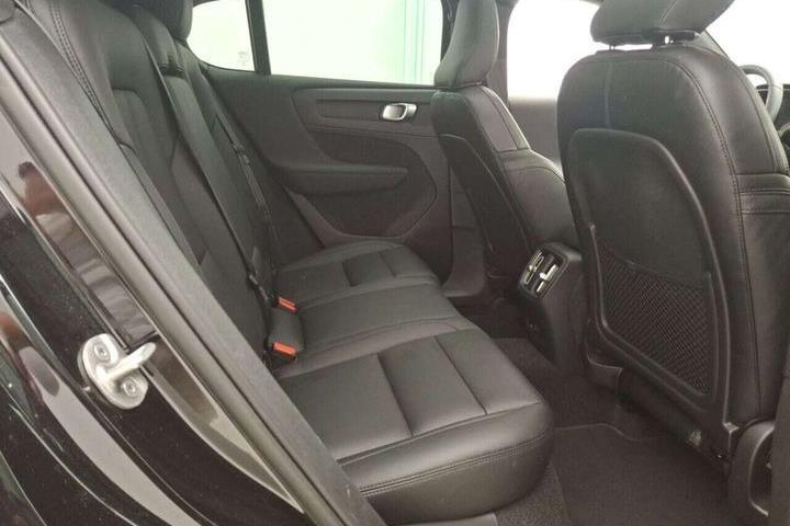 Sort Volvo C40 fra 2023