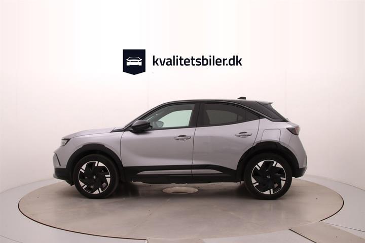 Sølv Opel Mokka-e fra 2025