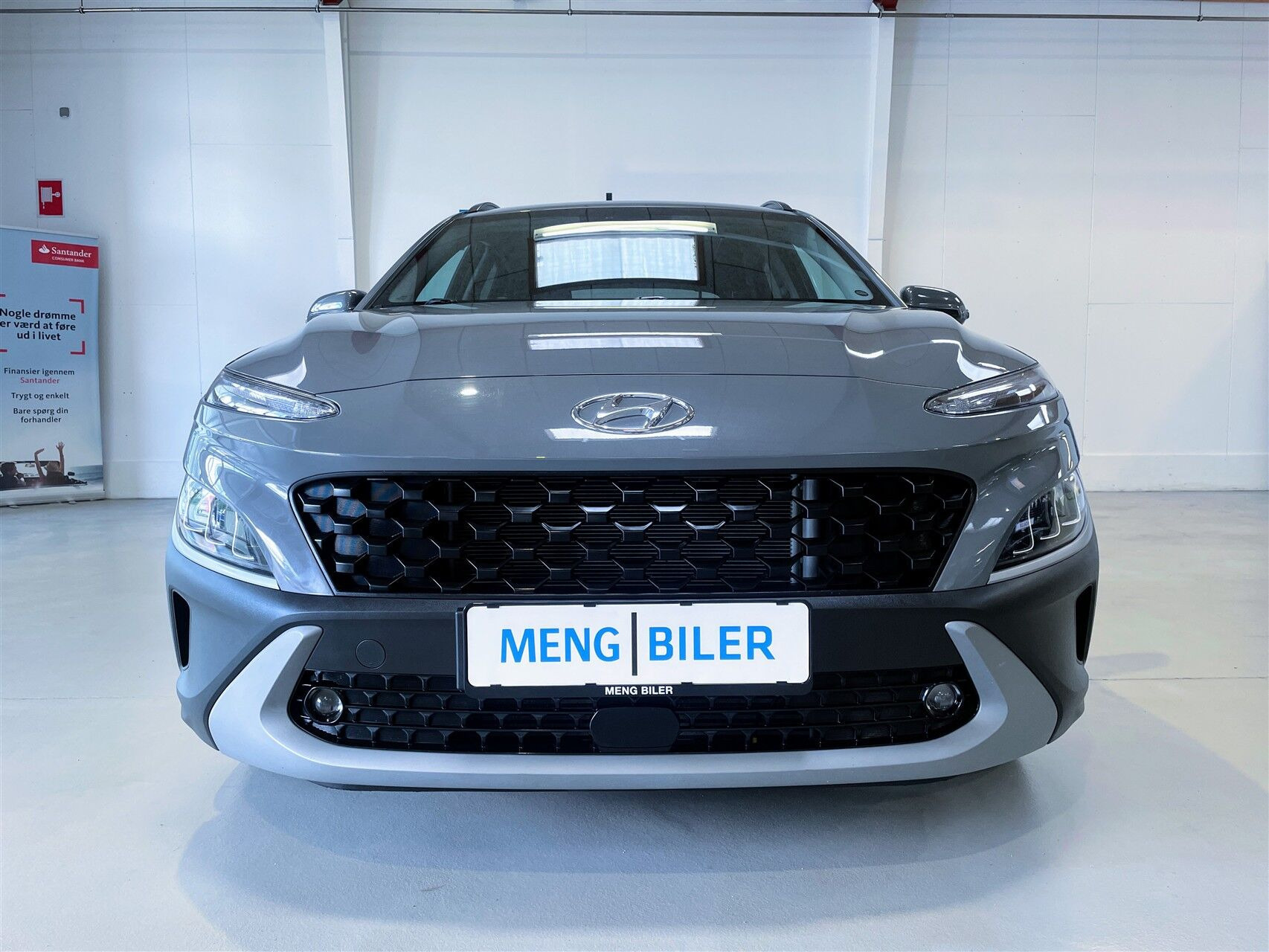 Grå Hyundai Kona fra 2021