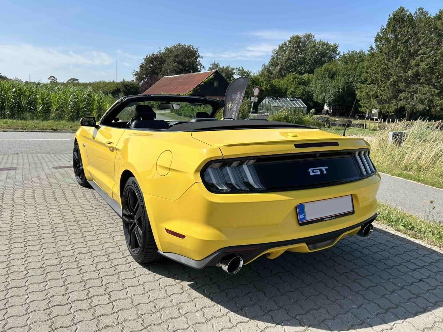 Gul Ford Mustang fra 2016