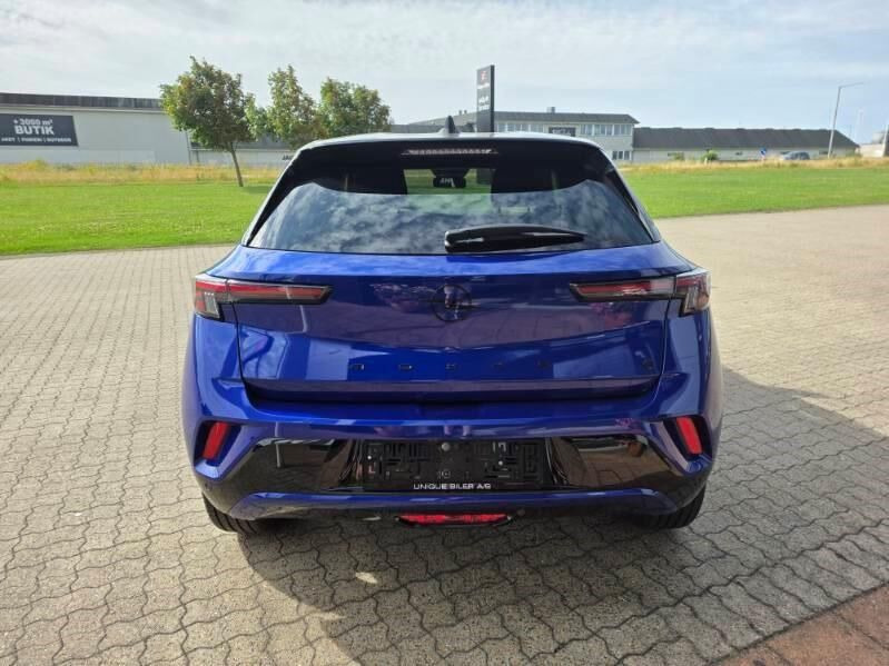 Sort Opel Mokka-e fra 2025