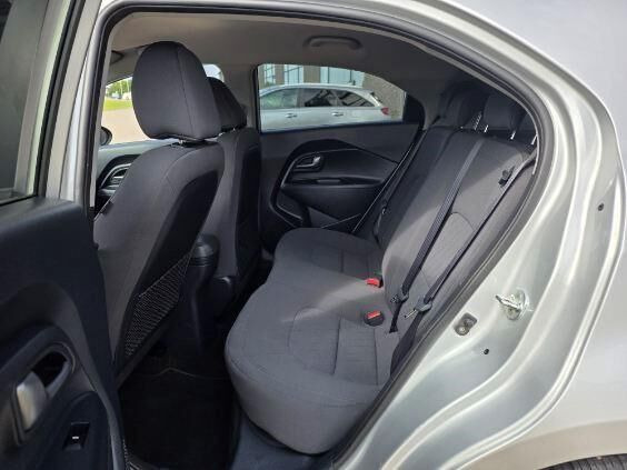 Sølv Kia Rio fra 2016