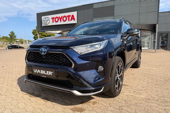 Blå Toyota RAV4 Plug-in fra 2021