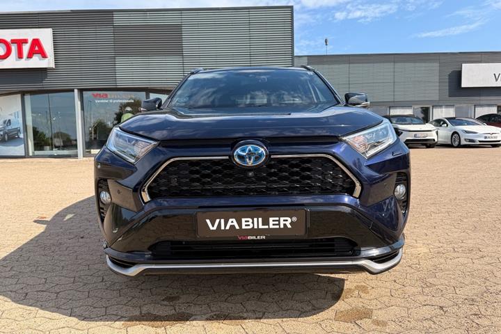 Blå Toyota RAV4 Plug-in fra 2021