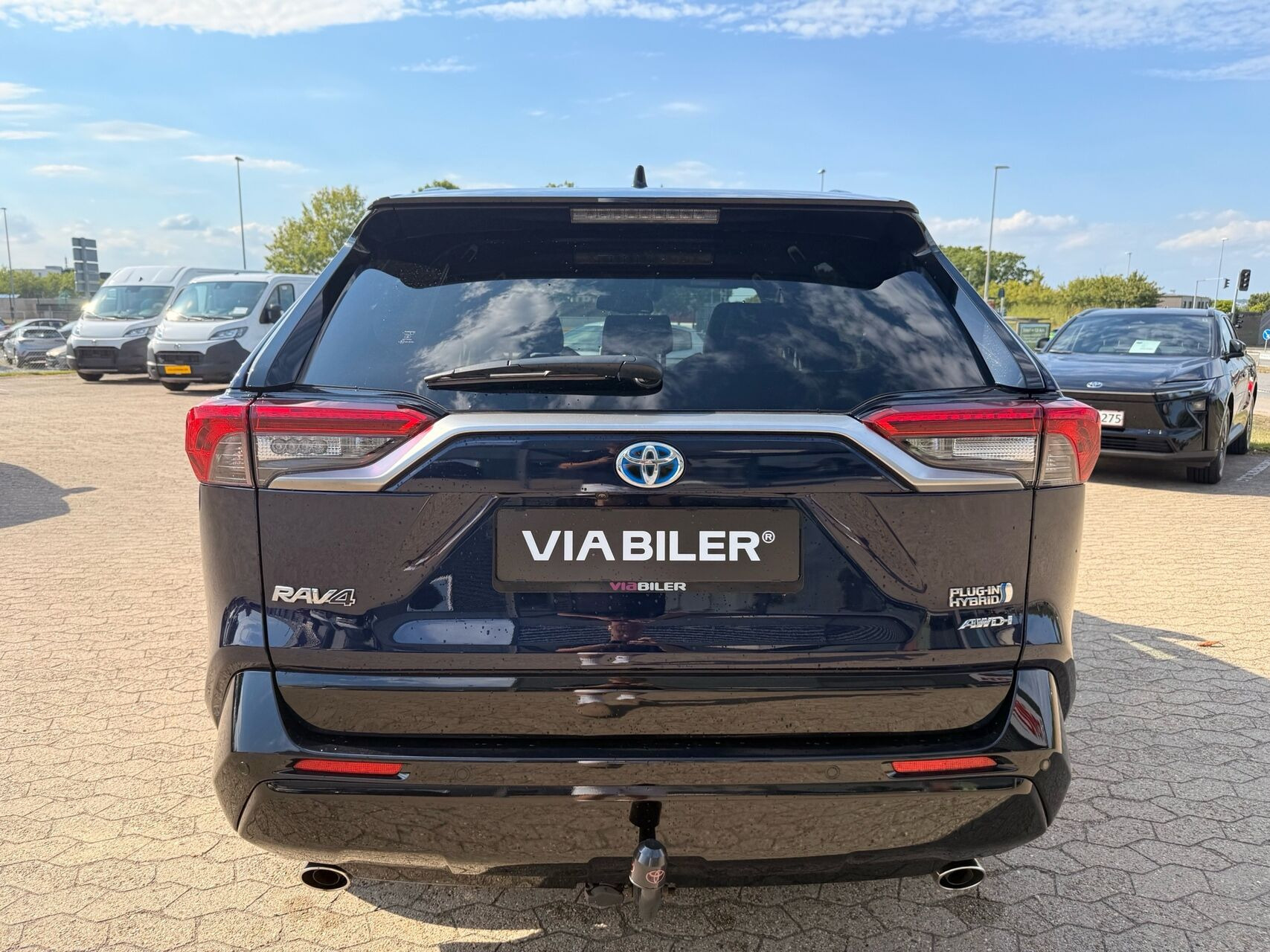 Blå Toyota RAV4 Plug-in fra 2021
