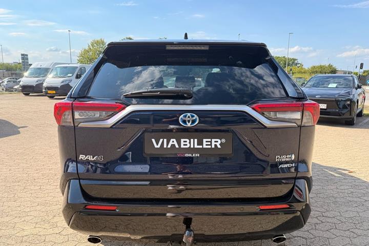 Blå Toyota RAV4 Plug-in fra 2021