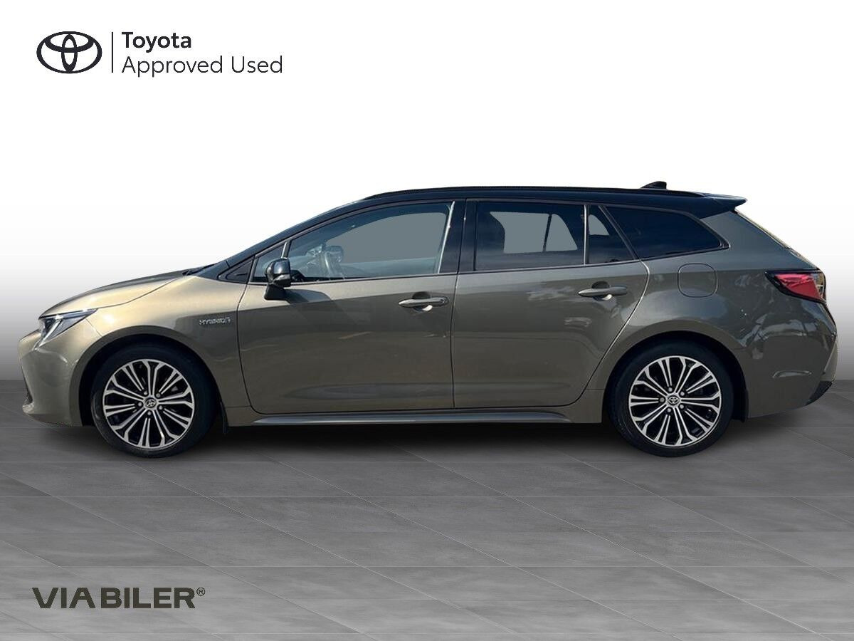 Bronze Toyota Corolla fra 2021