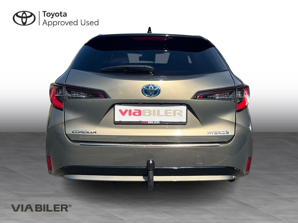 Bronze Toyota Corolla fra 2021