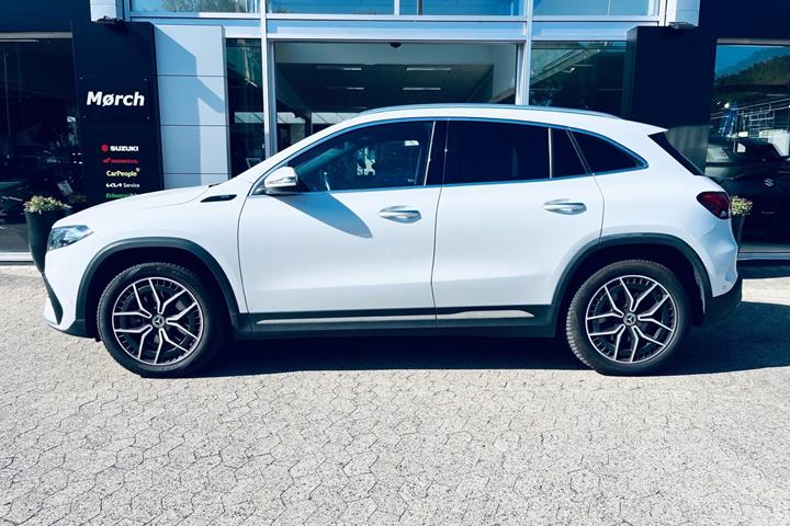 Hvid Mercedes EQA 250 fra 2022