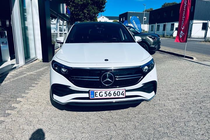 Hvid Mercedes EQA 250 fra 2022