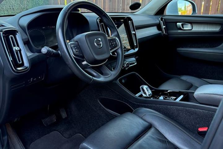 undefined Volvo XC40 fra 2021