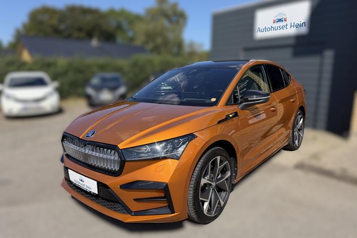 Orange Skoda Enyaq fra 2022