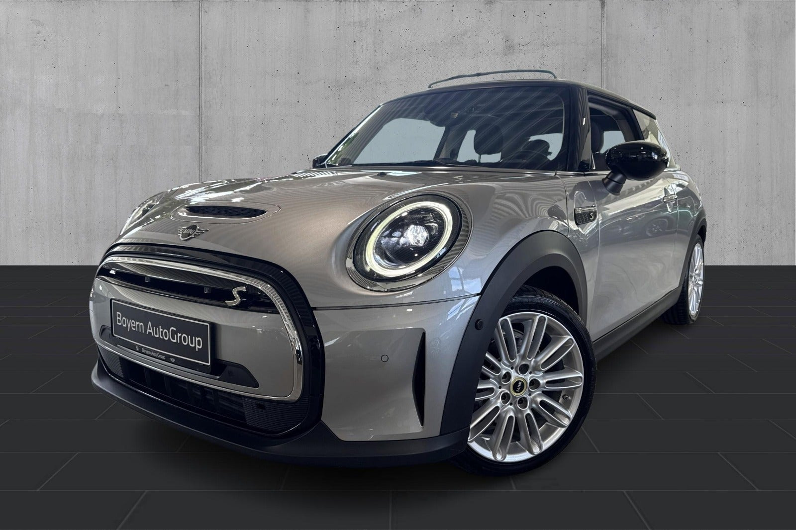 Mini Cooper SE Classic Trim