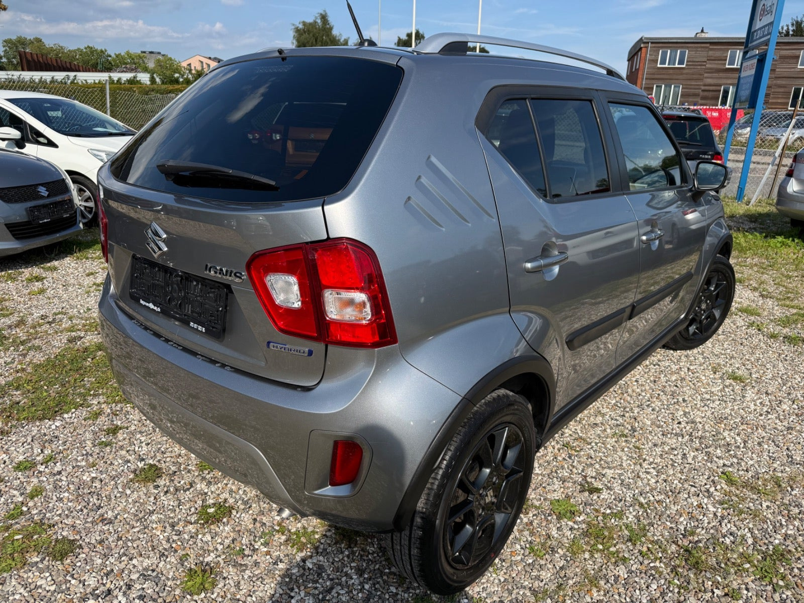Grå Suzuki Ignis fra 2020