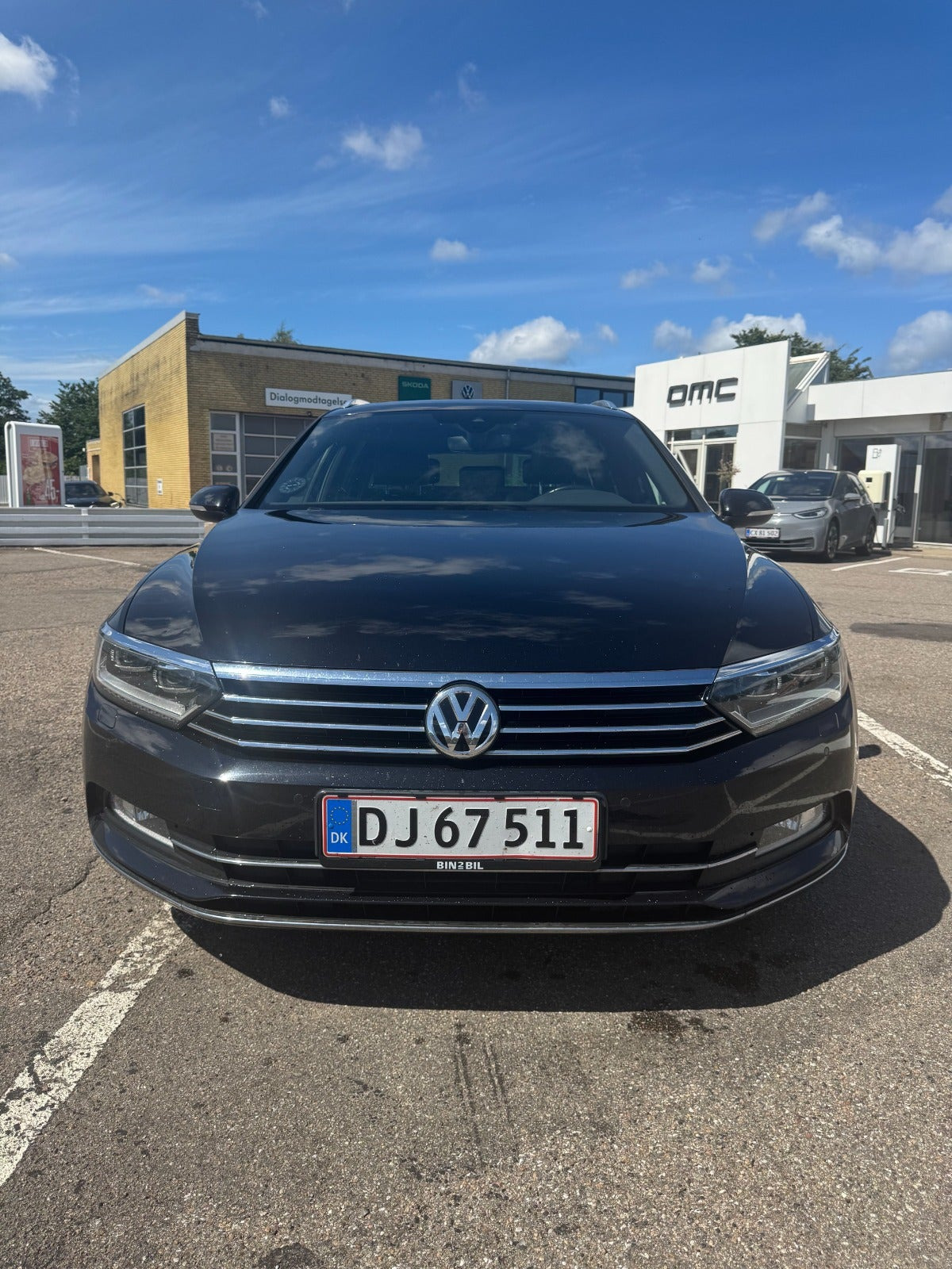 Sort VW Passat fra 2019