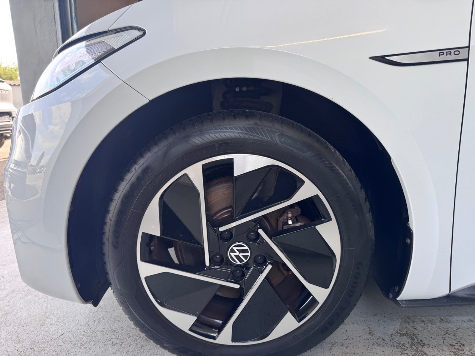 Hvid VW ID.3 fra 2022