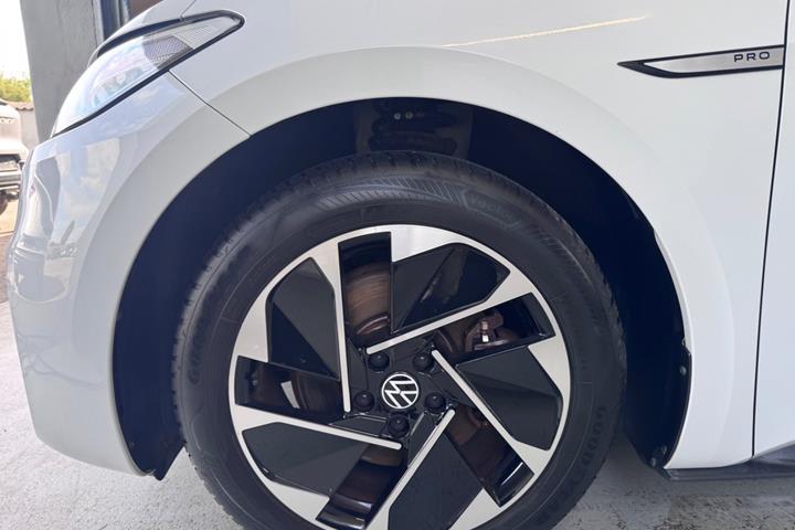 Hvid VW ID.3 fra 2022