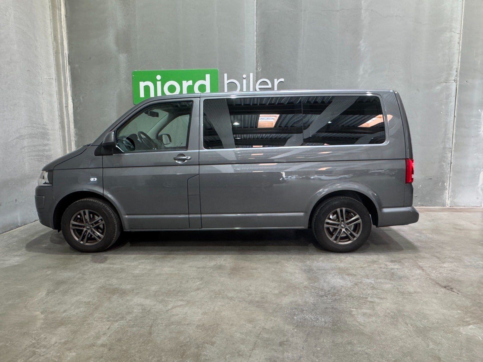 undefined VW Caravelle fra 2013
