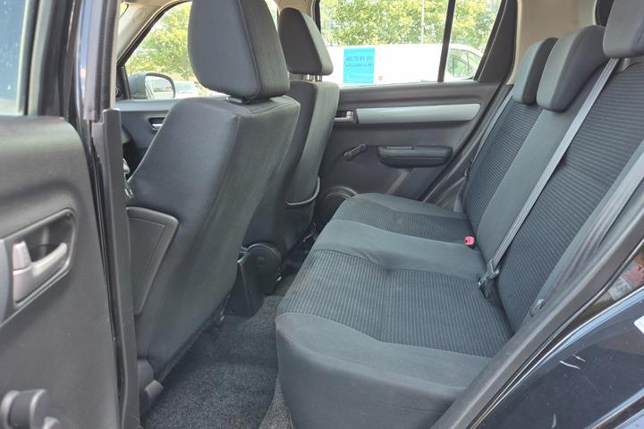 Grøn Suzuki Swift fra 2008