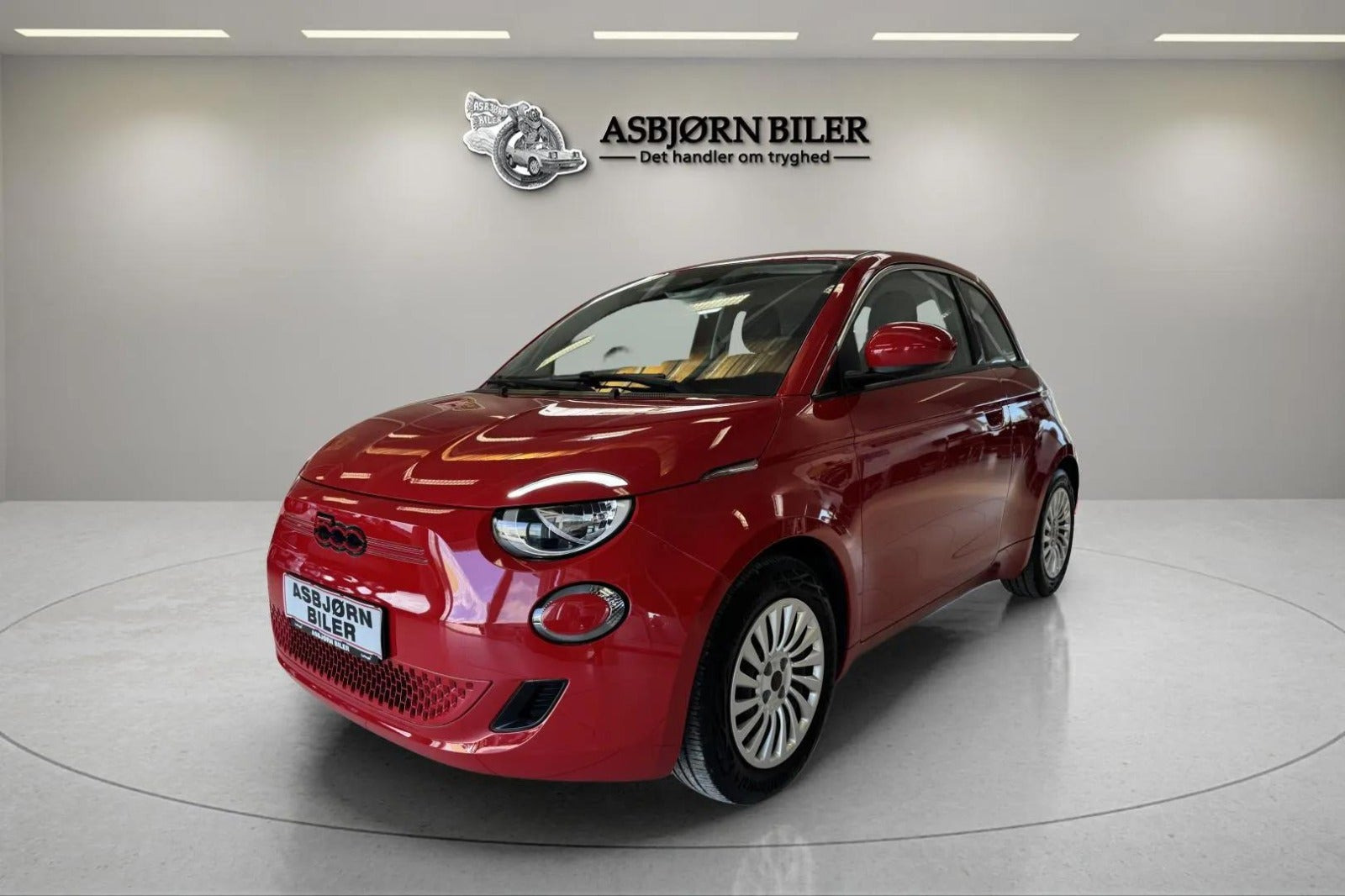 Fiat 500e 42 (RED)