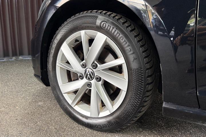 Sort VW Golf VII fra 2019