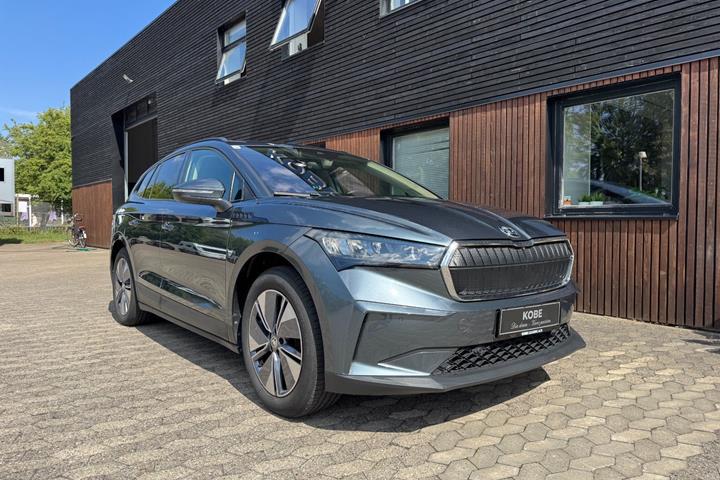 Grå Skoda Enyaq fra 2021