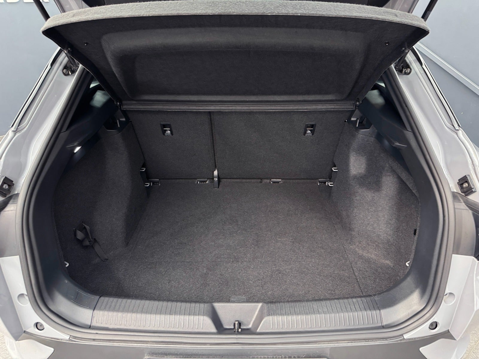 Grå VW ID.4 fra 2023