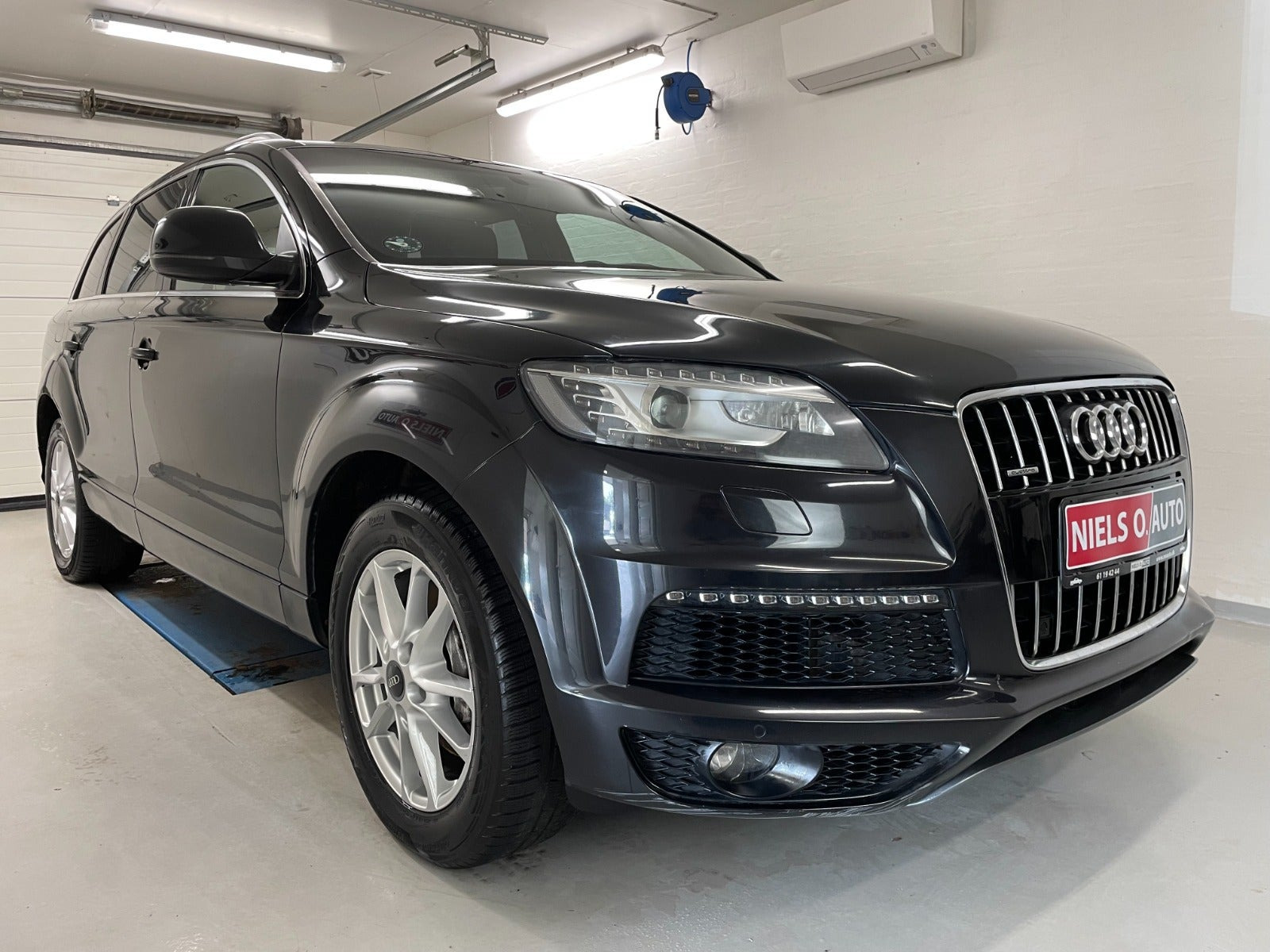 Sort Audi Q7 fra 2007