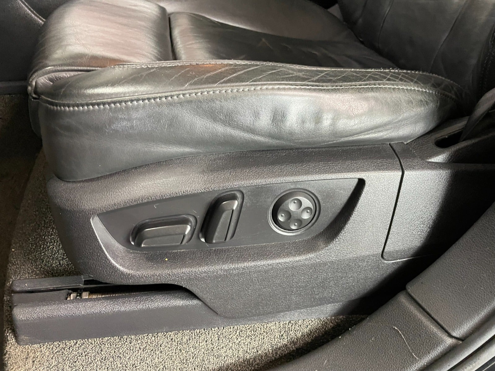 Sort Audi Q7 fra 2007