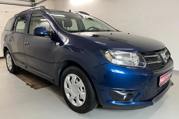 Blå Dacia Logan fra 2016