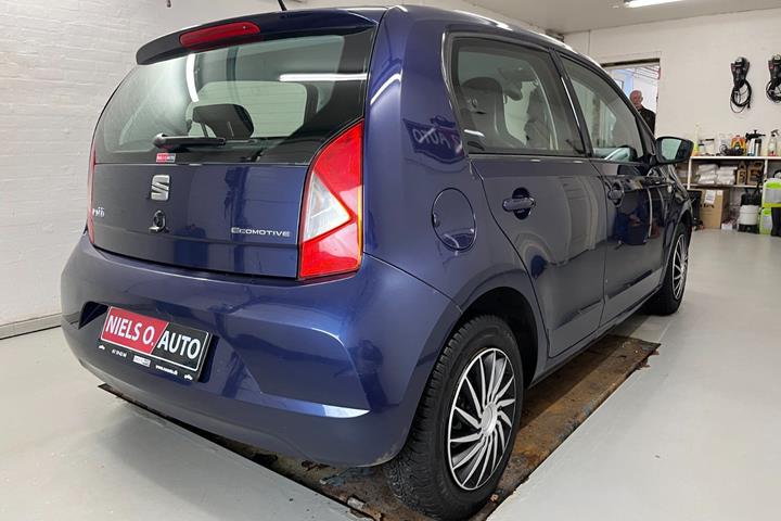 Blå Seat Mii fra 2016