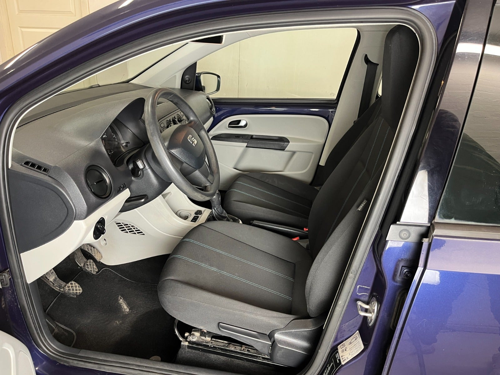 Blå Seat Mii fra 2016