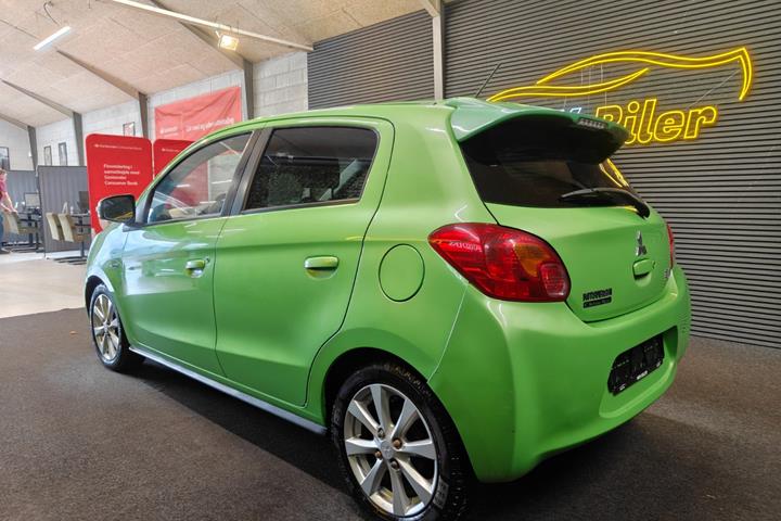 undefined Mitsubishi Space Star fra 2015