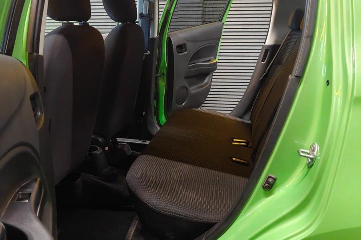 undefined Mitsubishi Space Star fra 2015