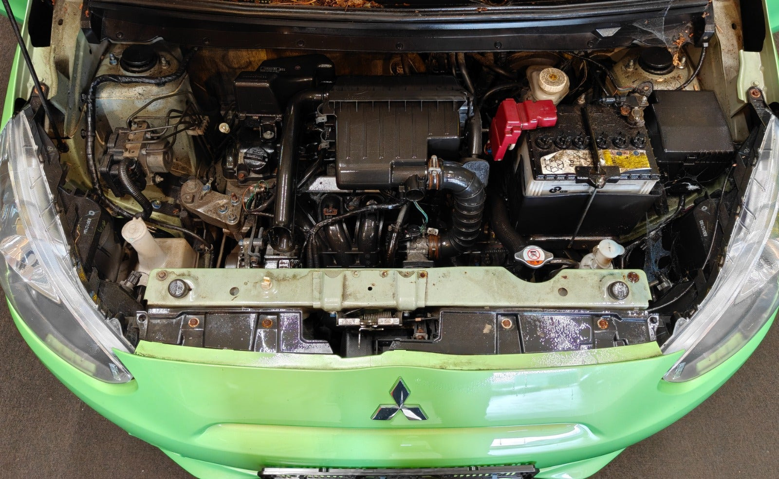 undefined Mitsubishi Space Star fra 2015