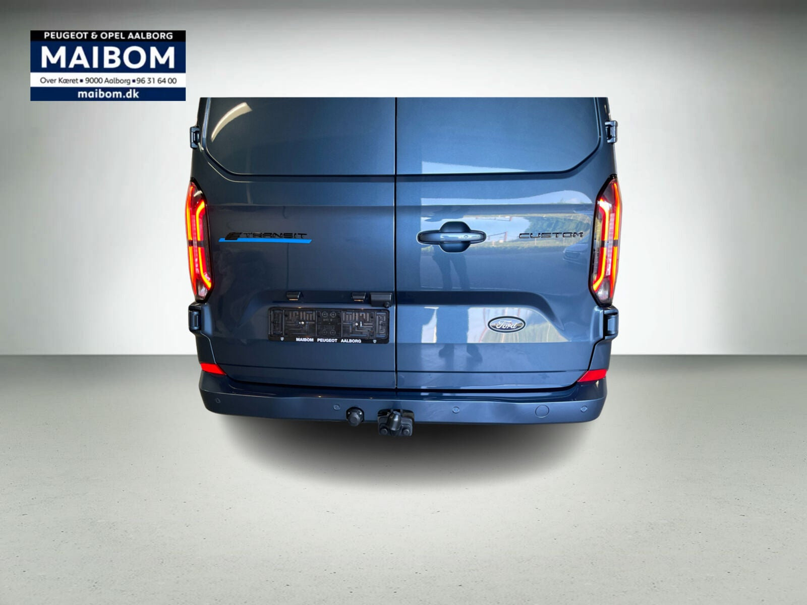 Blå Ford E-Transit Custom 320 L1 fra 2026