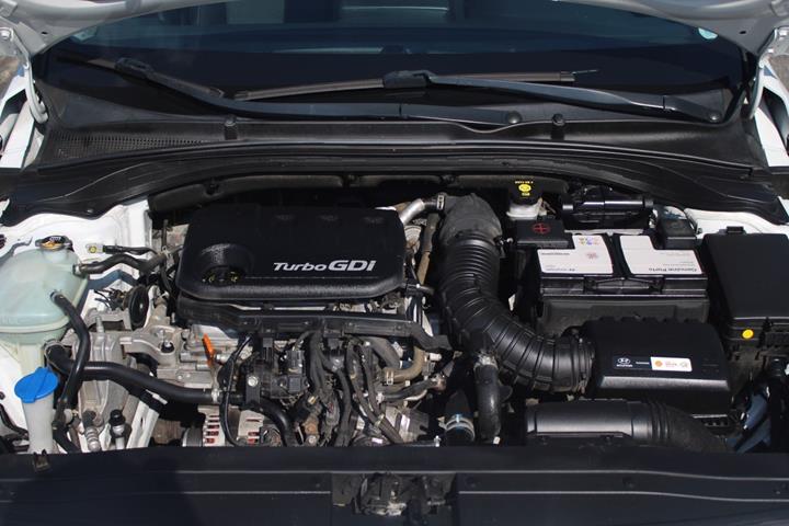 Hvid Hyundai i30 fra 2017