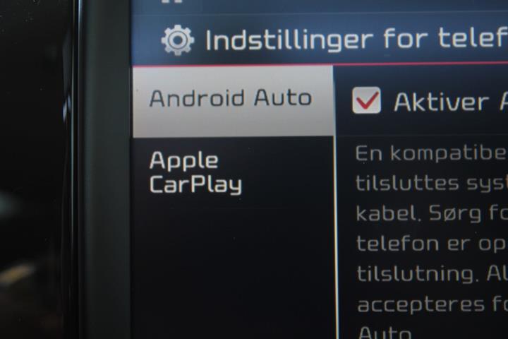 Grå Kia Niro fra 2019