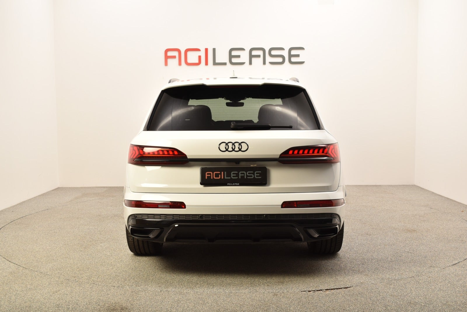 Hvid Audi Q7 fra 2020