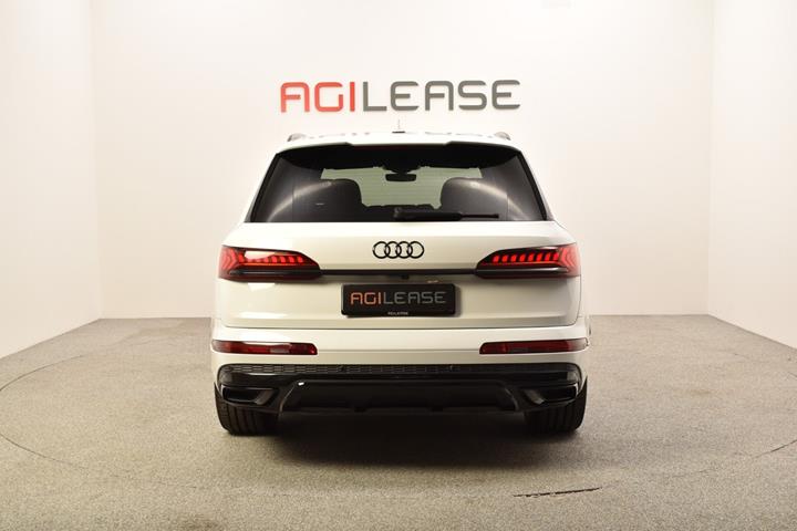 Hvid Audi Q7 fra 2020
