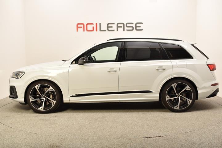 Hvid Audi Q7 fra 2020