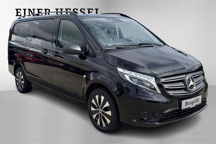 Sort Mercedes Vito 119 fra 2021