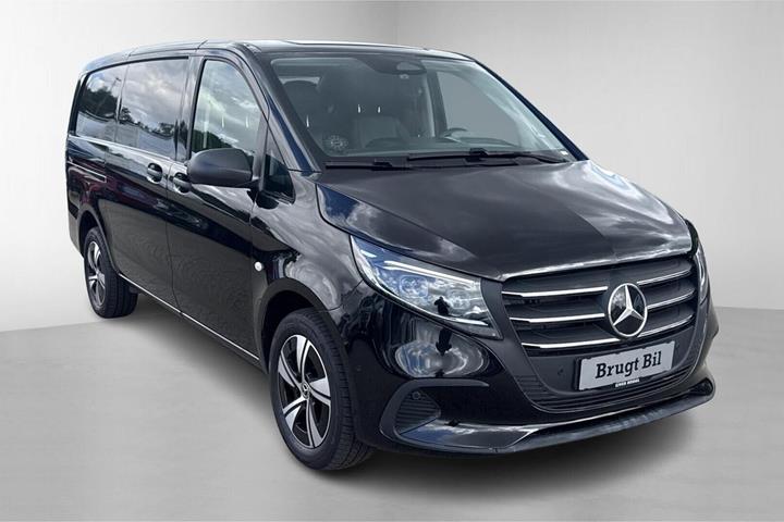 Sort Mercedes Vito 114 fra 2025